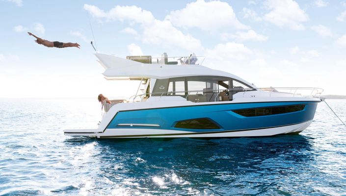 Sealine F 430 - main image
