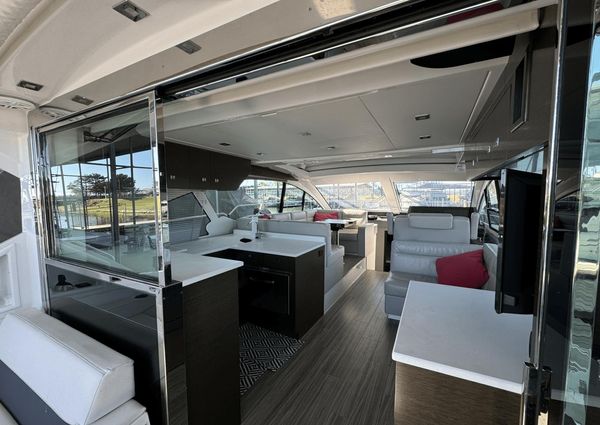 Cruisers Yachts 50 Cantius image