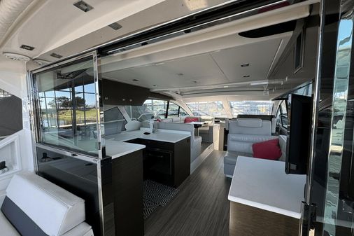 Cruisers Yachts 50 Cantius image