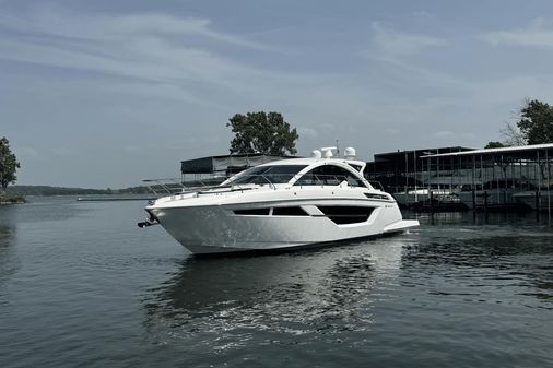 Cruisers Yachts 50 Cantius image