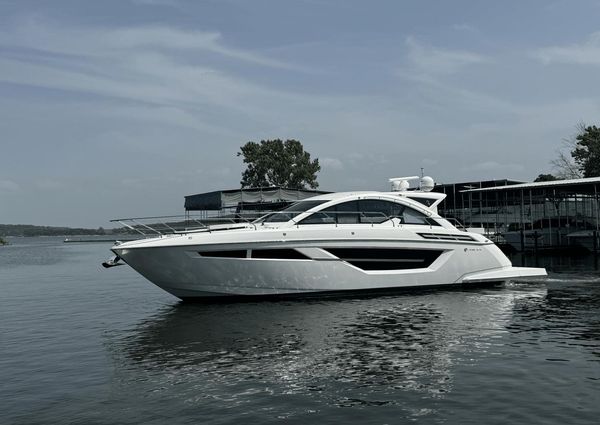 Cruisers Yachts 50 Cantius image