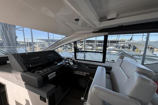 Cruisers Yachts 50 Cantius image