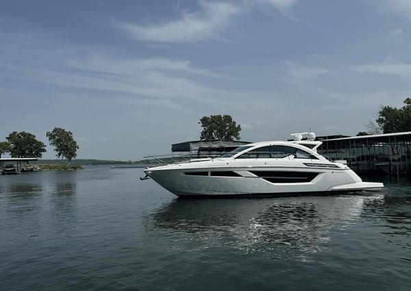 Cruisers Yachts 50 Cantius image