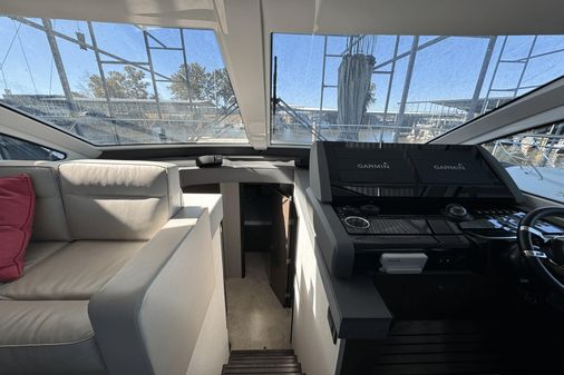 Cruisers Yachts 50 Cantius image