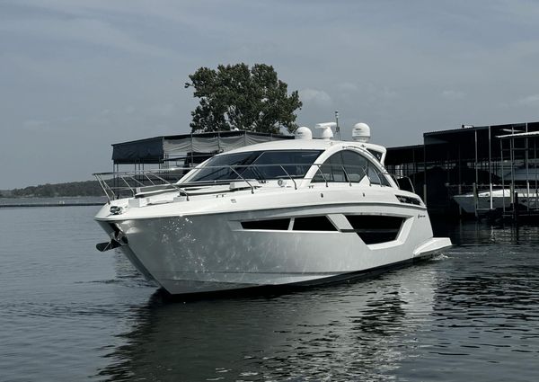 Cruisers Yachts 50 Cantius image