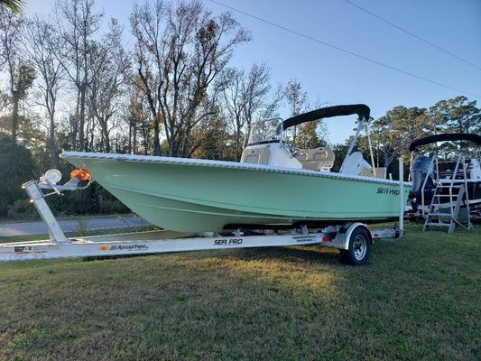 Sea Pro 208 Bay - main image