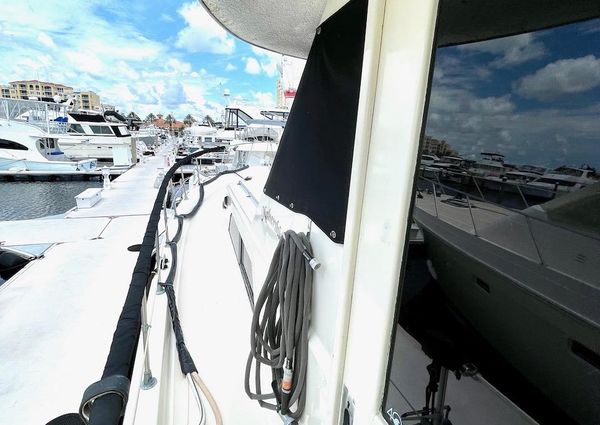 Hatteras Classic Motor Yacht image