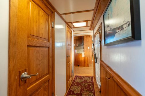 Tugboat Liveaboard image