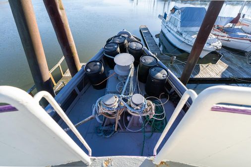 Tugboat Liveaboard image