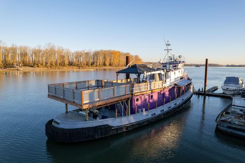 Tugboat Liveaboard image