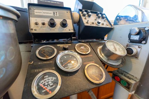 Tugboat Liveaboard image