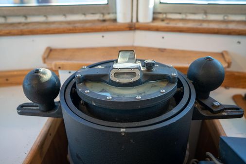 Tugboat Liveaboard image