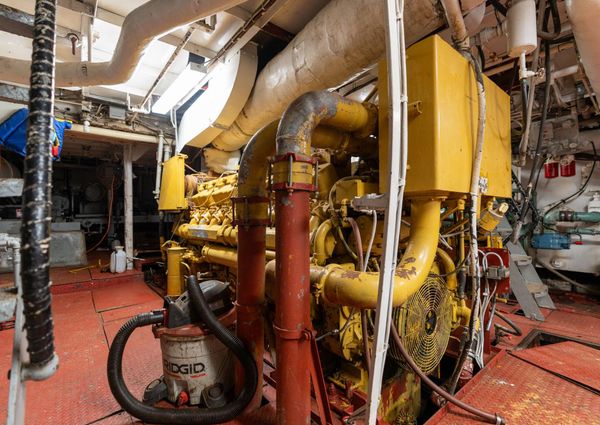 Tugboat Liveaboard image