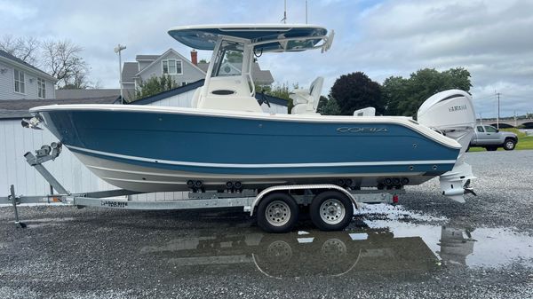 Cobia 240 Center Console 