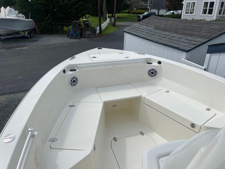 Cobia 240-CENTER-CONSOLE image