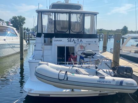 Carver 444 Cockpit Motor Yacht image