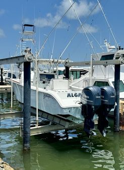 Yellowfin 32 Offshore image