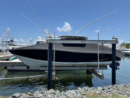 Yellowfin 32 Offshore image