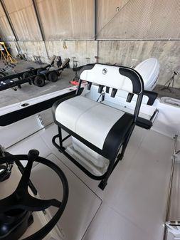 Edgewater 208CC-CENTER-CONSOLE image