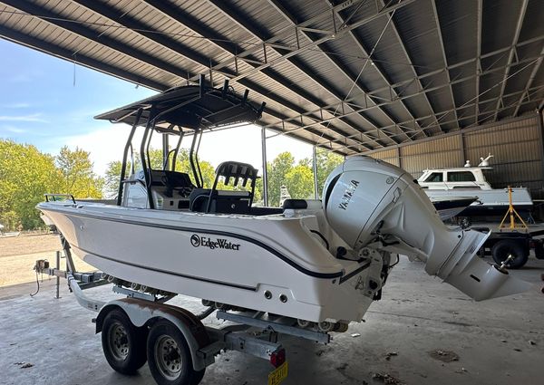 Edgewater 208CC-CENTER-CONSOLE image