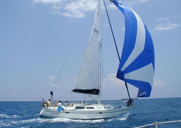 Catalina 34-TALL-RIG-WITH-WING-KEEL image