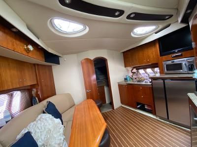 Cruisers Yachts 420 Sports Coupe. image