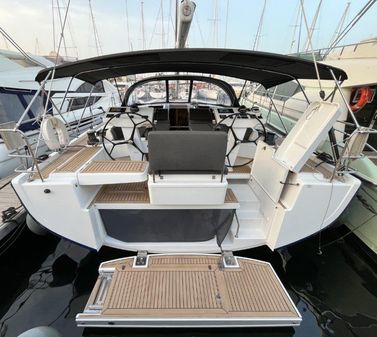 Hanse 548 image