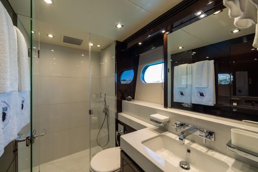 Sunseeker 116 Yacht image