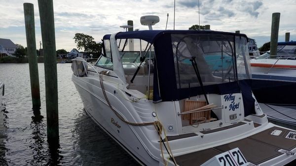 Rinker 342 Fiesta Vee