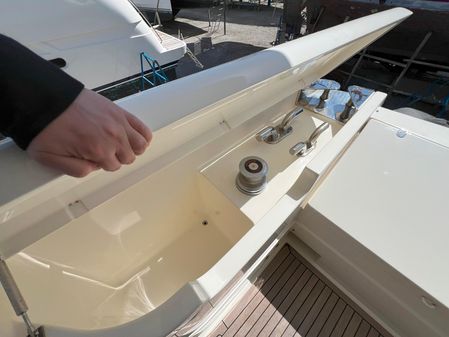 Ferretti Yachts 731 image