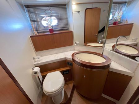 Ferretti Yachts 731 image