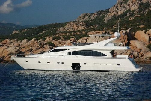 Ferretti Yachts 731 image