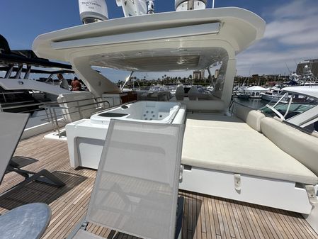 Azimut 80 Flybridge image