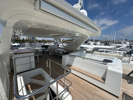 Azimut 80 Flybridge image