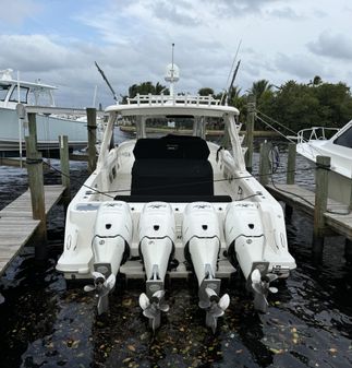 Boston Whaler 420 Outrage image