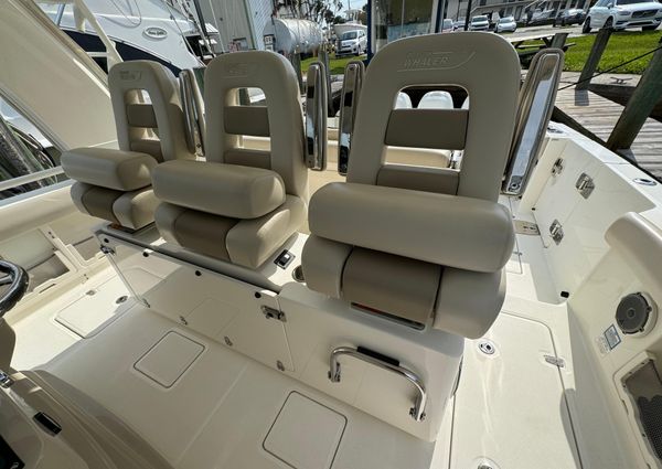 Boston Whaler 420 Outrage image