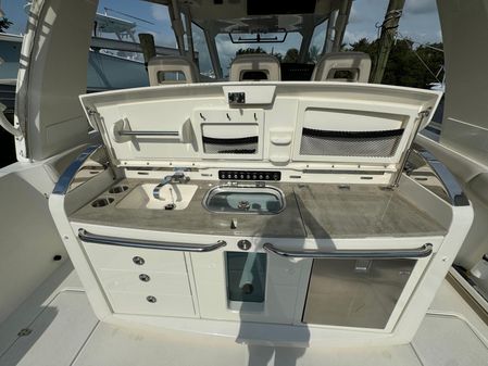 Boston Whaler 420 Outrage image