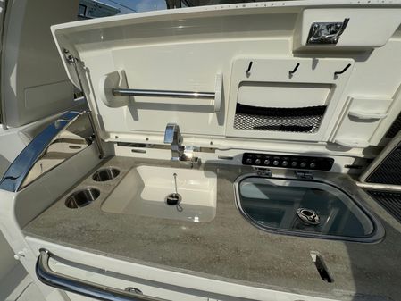 Boston Whaler 420 Outrage image