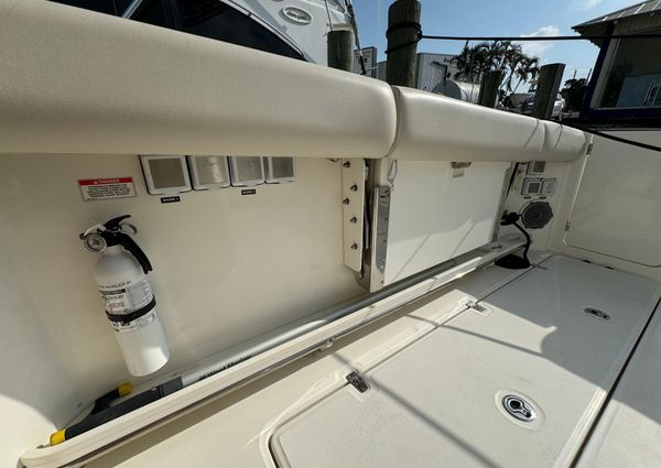 Boston Whaler 420 Outrage image