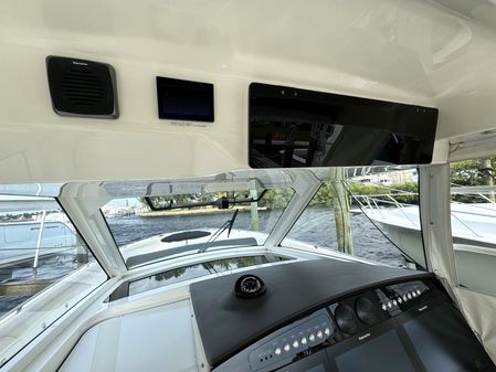 Boston Whaler 420 Outrage image