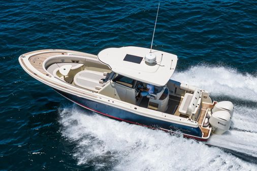 Chris-Craft Center Console image