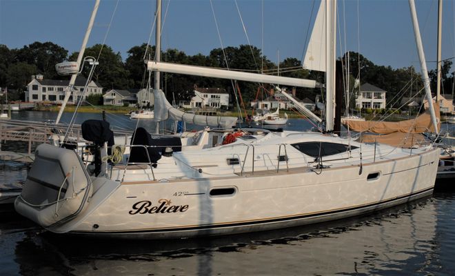 Jeanneau 42 DS - main image