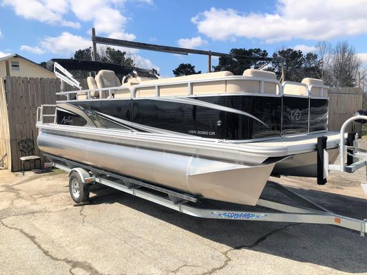 Avalon LTD 2080 VENTURE CRUISE - main image