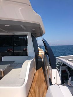 Azimut S8 image