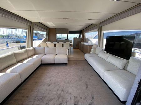 Ferretti Yachts 720 image