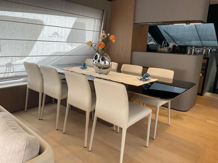 Ferretti Yachts 720 image