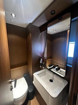 Ferretti Yachts 780 image