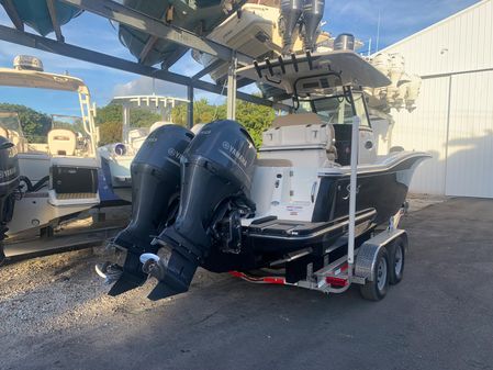 Scout 255 LXF image