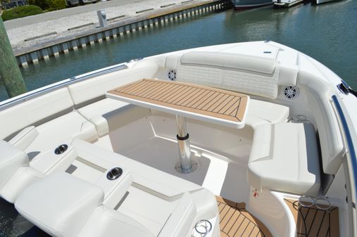 Tiara Yachts 48 LS image