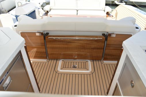 Tiara Yachts 48 LS image